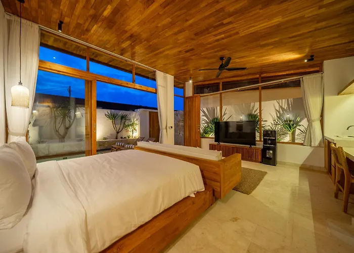 Nalu Uluwatu! 4 Uluwatu (Bali)